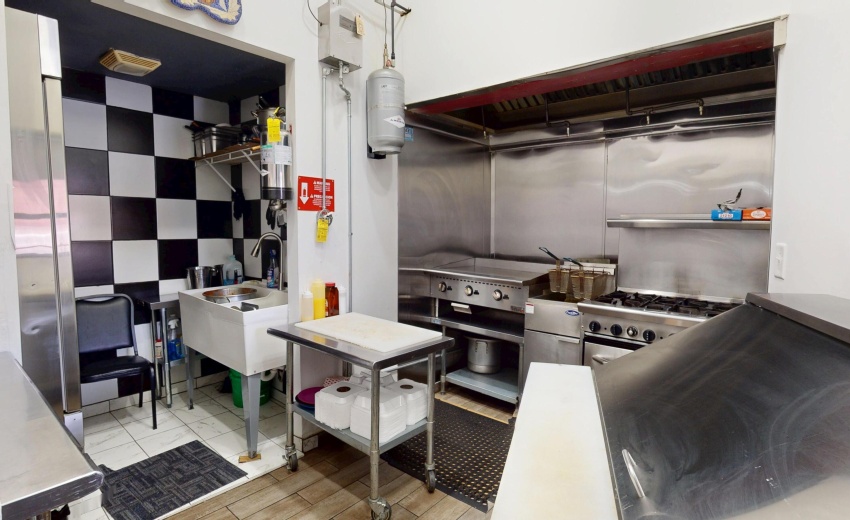 4629-Tod-Ave-03272026_193606