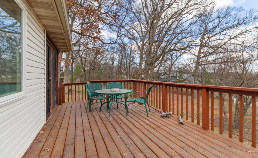 Large Deck, Room to Entertian!
