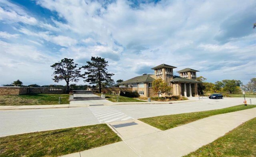 Marquette Park District Building