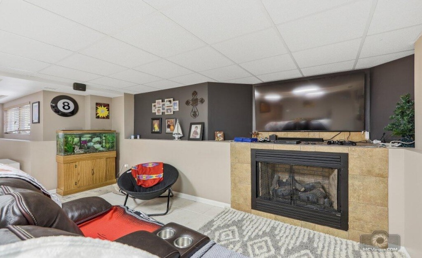 023-1541198thAvenue-Dyer-IN-46311-SMALL