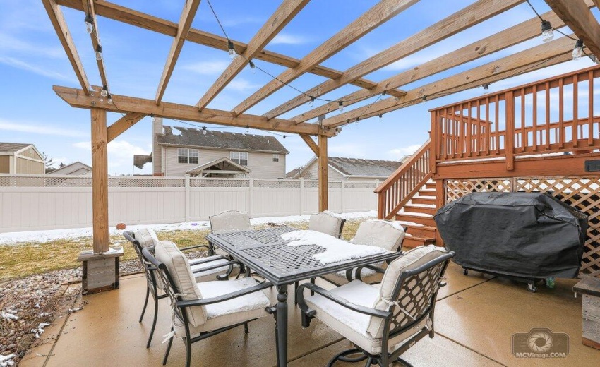 029-1541198thAvenue-Dyer-IN-46311-SMALL