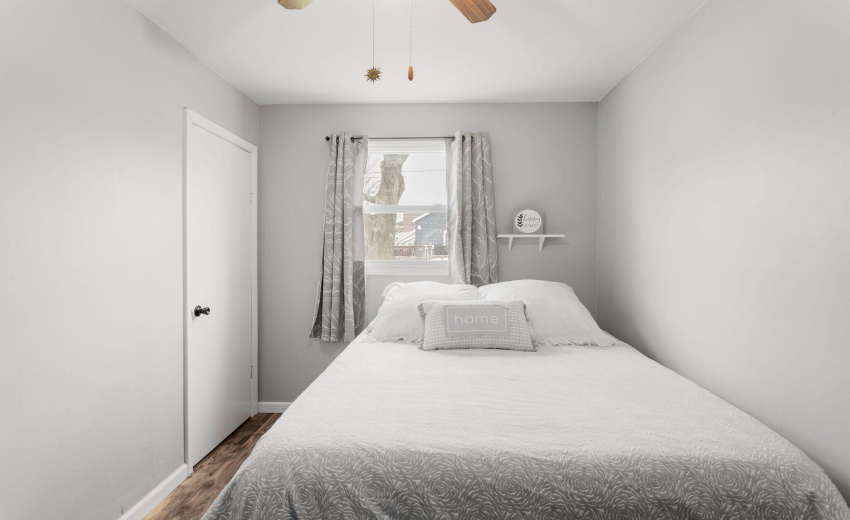 Primary Bedroom Detail