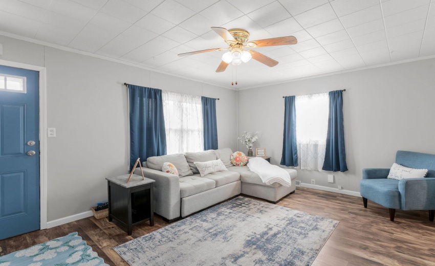 Spacious Living Room