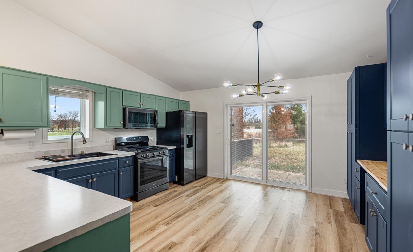 f2ce6afb-80cd-4401-9ad5-6c5b1393be9d