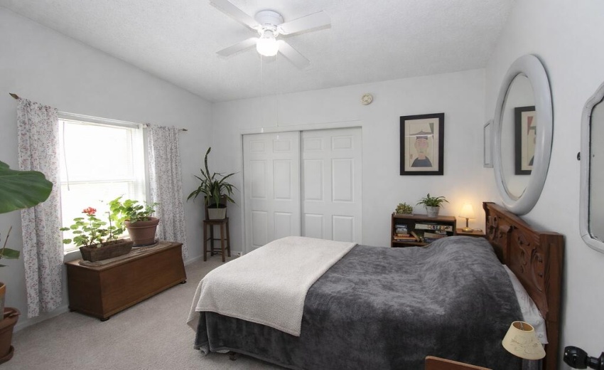 1392 W 300 North bed 1