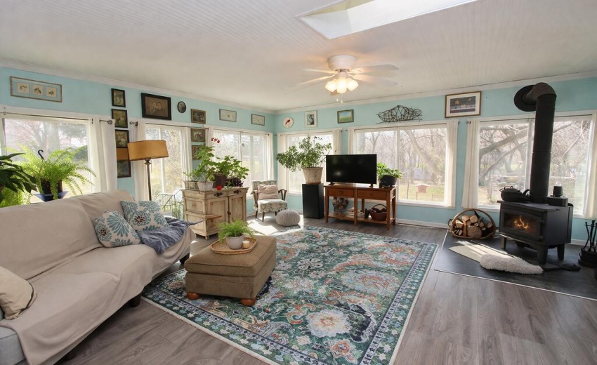 1392 W 300 North four season room