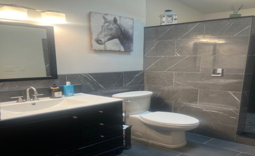 Main Level bath Del 1