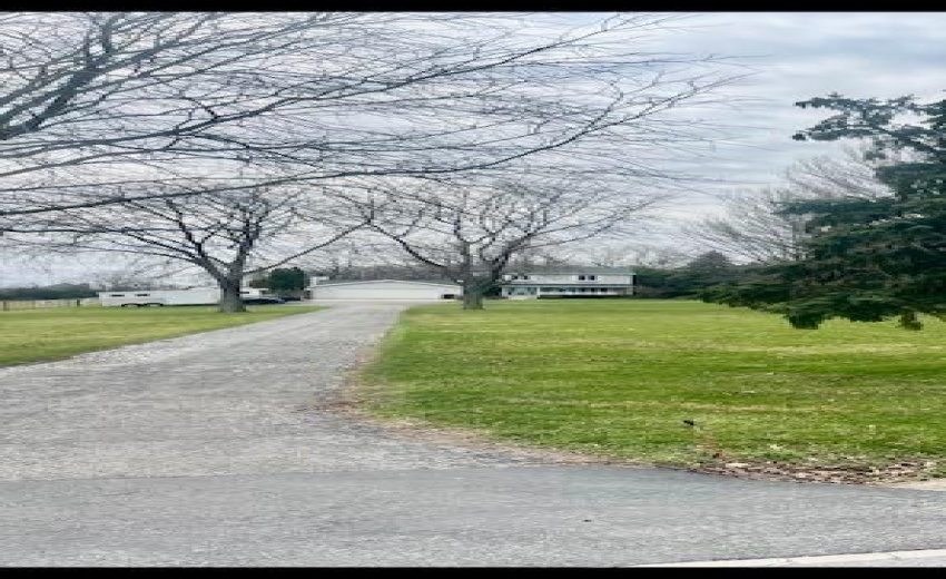 Del Front from street1