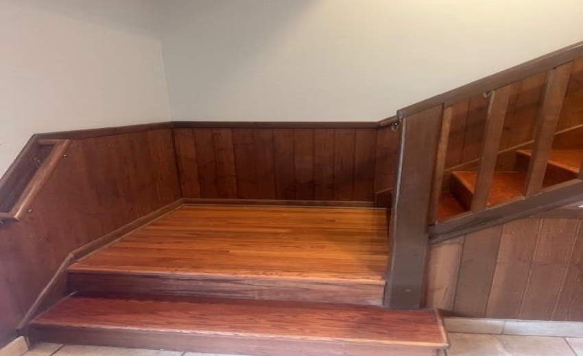 Del Staircase 1