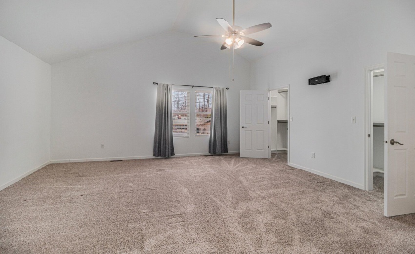 2352 Four Seasons Parkway 6