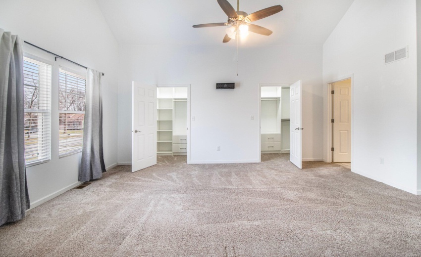 2352 Four Seasons Parkway 13