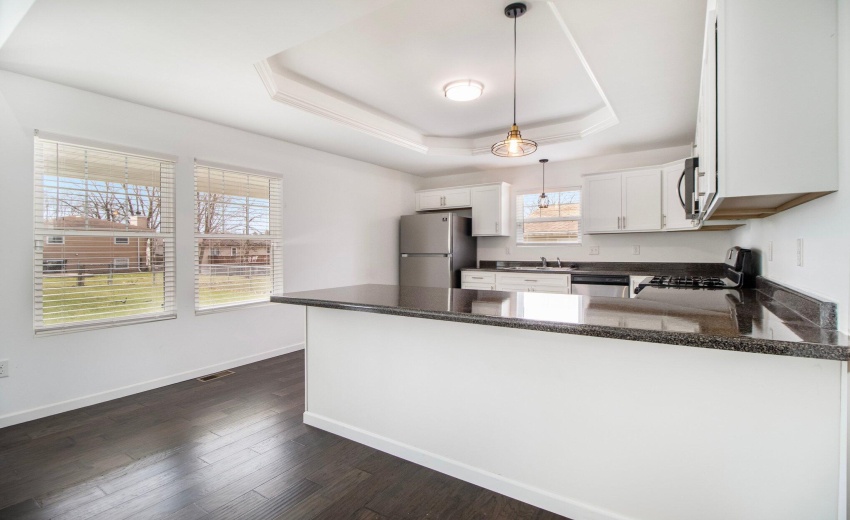 2352 Four Seasons Parkway 12