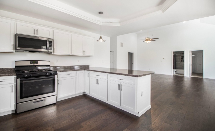 2352 Four Seasons Parkway 16