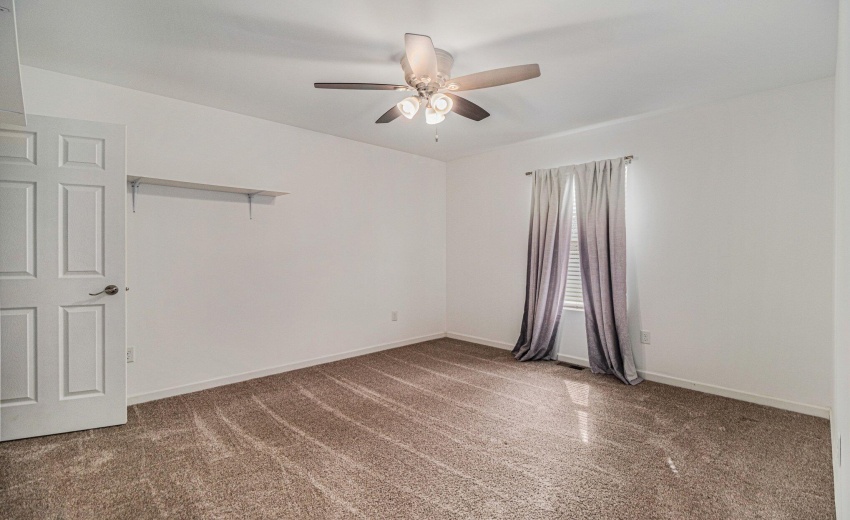 2352 Four Seasons Parkway Bedroom