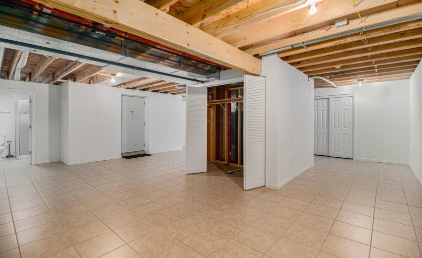 2352 Four Seasons Parkway 3