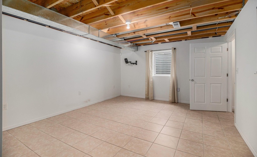 2352 Four Seasons Parkway 4