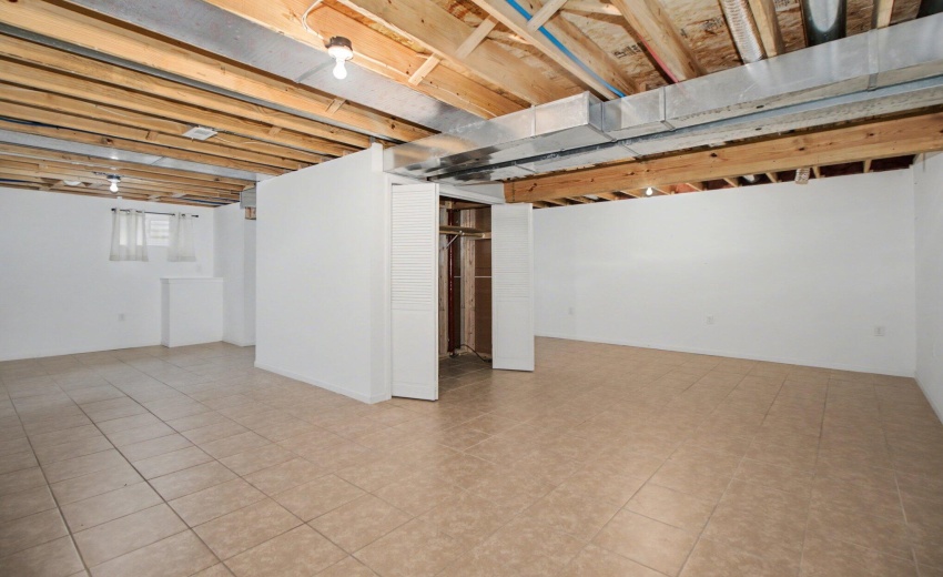 2352 Four Seasons Parkway 9