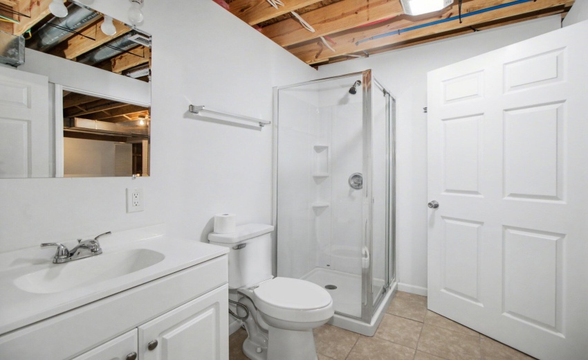 2352 Four Seasons Parkway 10