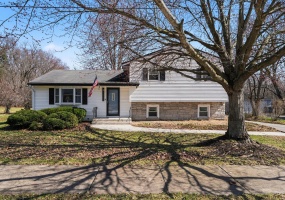 1904 Sherman Street, Schererville, Indiana, 3 Bedrooms Bedrooms, 9 Rooms Rooms,3 BathroomsBathrooms,Residential,For Sale,Sherman,NRA835419