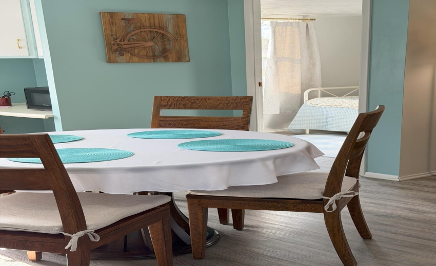 Ohio Dining to bedroom