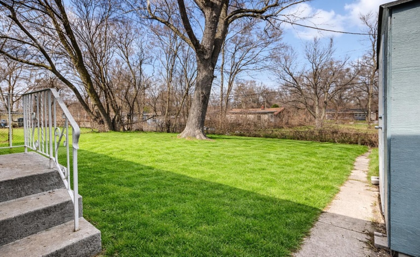 1272 Angle Backyard Photo