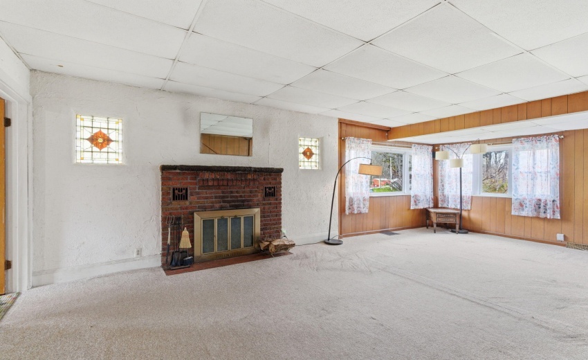 Living Room Main Level