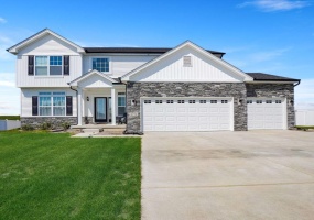 8772 Potomac Way, Lowell, Indiana, 5 Bedrooms Bedrooms, 11 Rooms Rooms,3 BathroomsBathrooms,Residential,For Sale,Potomac,NRA836365