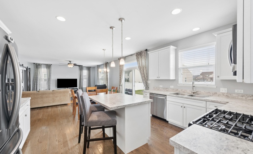 Kitchen-LR