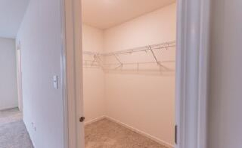 1792Masterbedroomcloset