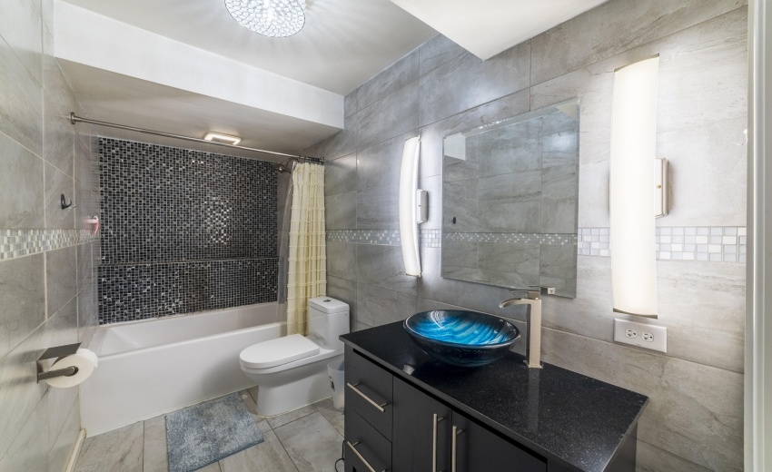 OGuestBathIndianTrail0013