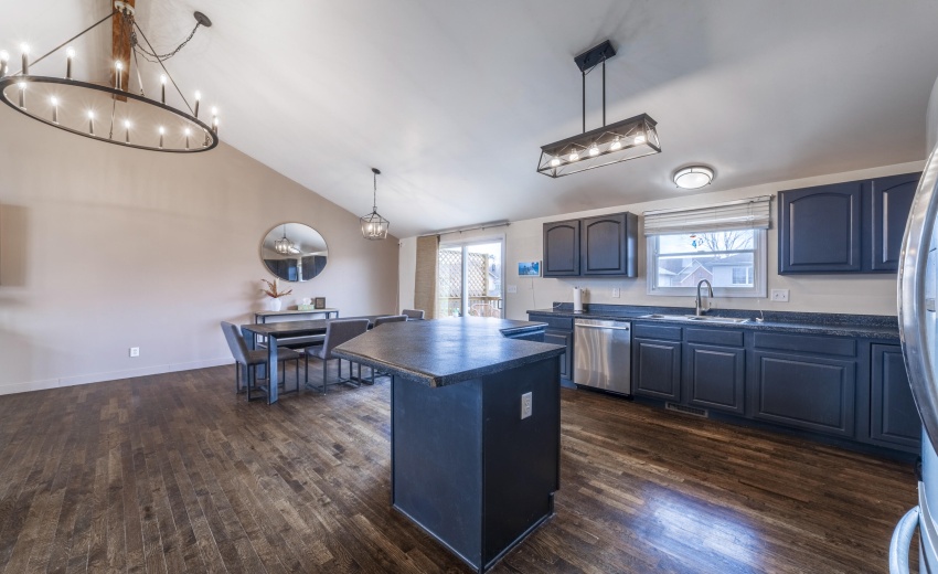 EKitchenIndianTrail0036