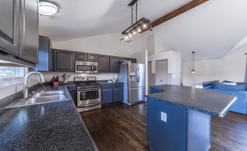 EKitchenIndianTrail0039