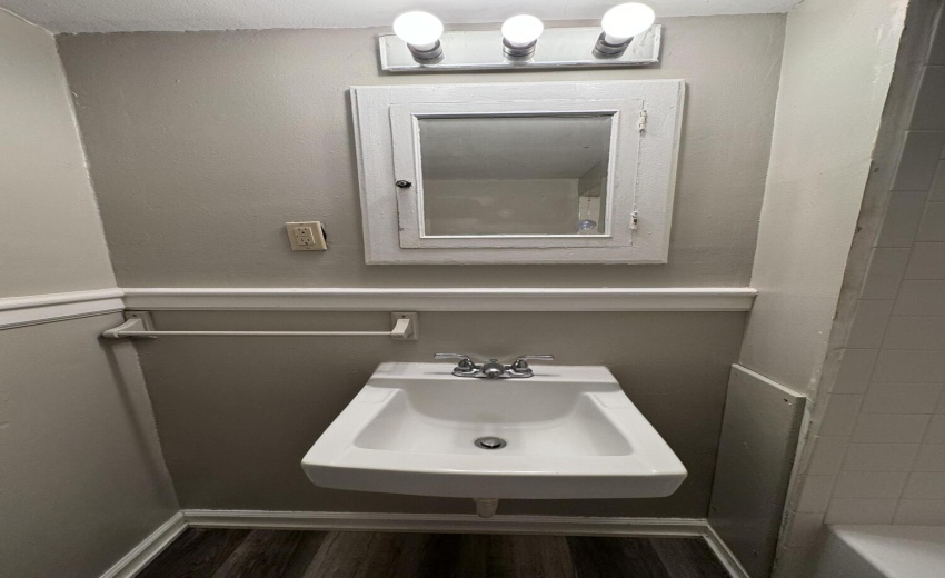 211B1C08-D5E8-480A-8A19-7C18FC4071FD