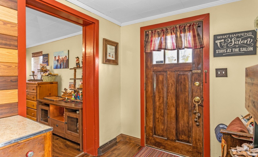 Entry Hallway Detail