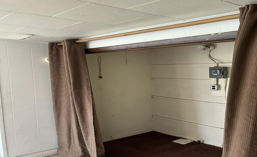 27C9B30C-49E4-4B8F-A92F-B9D2DB4823B5