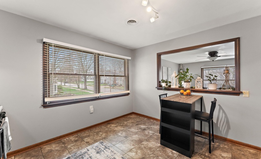 8-web-or-mls-DSC04851