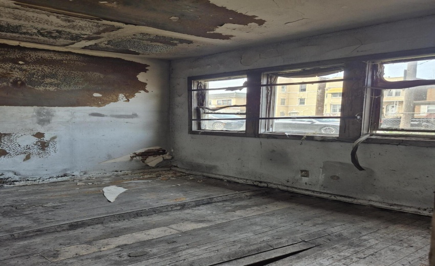 Lower Level Bedroom 1