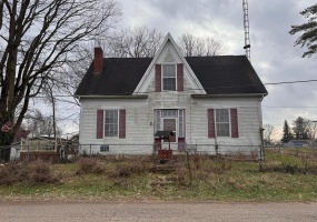 1083 4th Street, Bloomington, Indiana, 3 Bedrooms Bedrooms, 7 Rooms Rooms,1 BathroomBathrooms,Residential,For Sale,4th,NRA836577