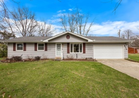 4720 1040, DeMotte, Indiana, 3 Bedrooms Bedrooms, 7 Rooms Rooms,2 BathroomsBathrooms,Residential,For Sale,1040,NRA836586
