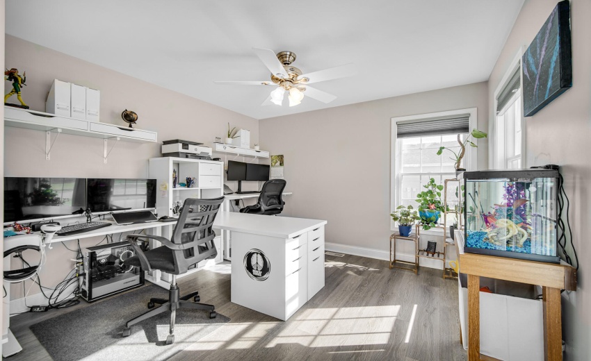 556FA0DF-815C-4F63-A760-923B23850179