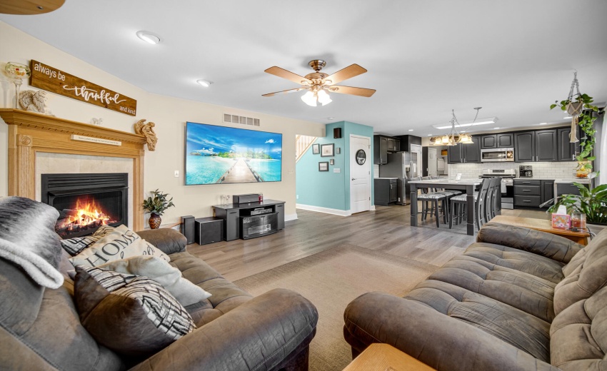 23FEF158-28A6-4E4C-A970-2BB70A02719E