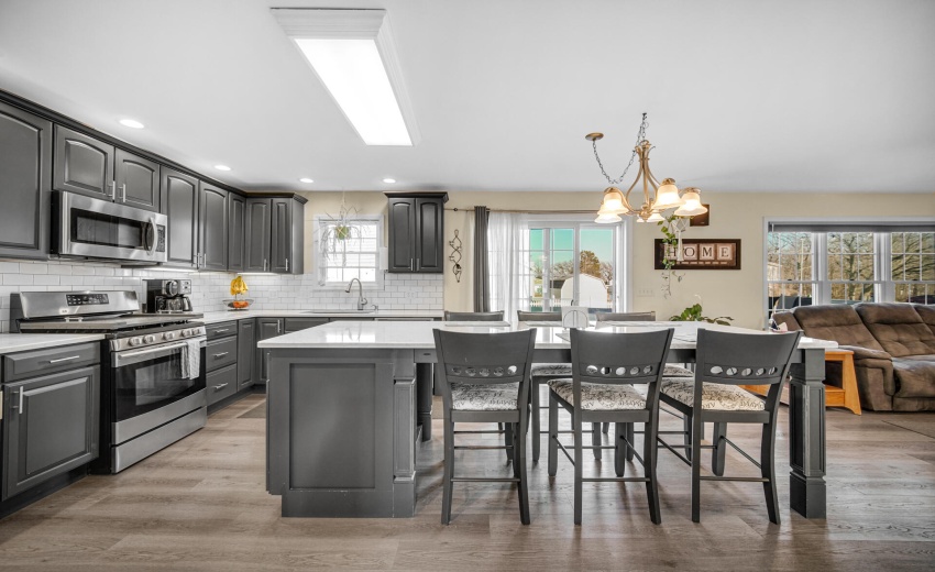 4D8E9369-2575-4D34-A32B-928961E78E1C