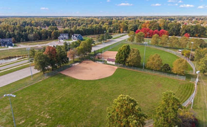 43-web-or-mls-DJI_20251025113028_0002_D