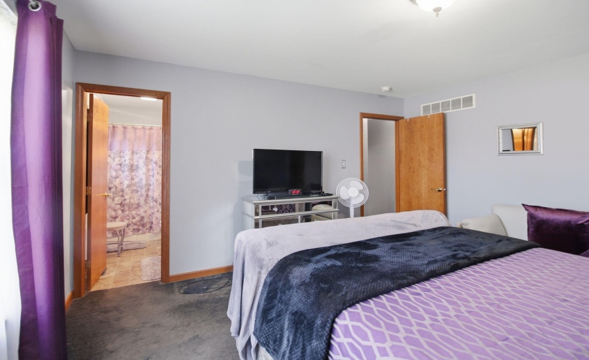 20-web-or-mls-img_0092 toni b. (sharon)