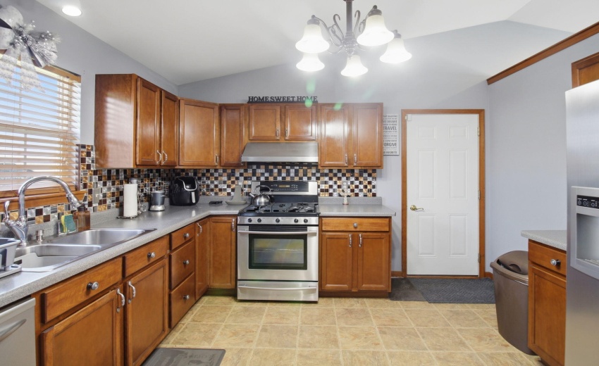 12-web-or-mls-img_0014 toni b. (sharon)