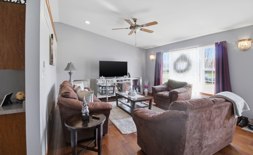 13-web-or-mls-img_0032 toni b. (sharon)