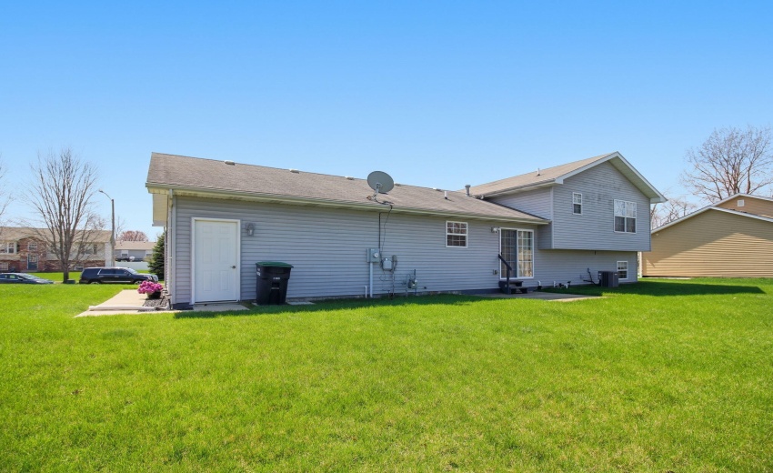 32-web-or-mls-img_0155 toni b. (sharon)