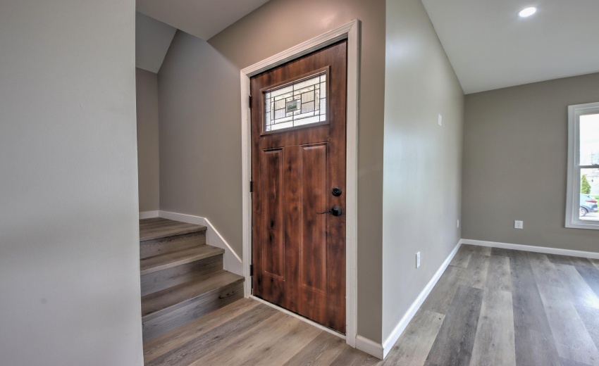 IMG_9019_20_21_22_23_24Interior 3