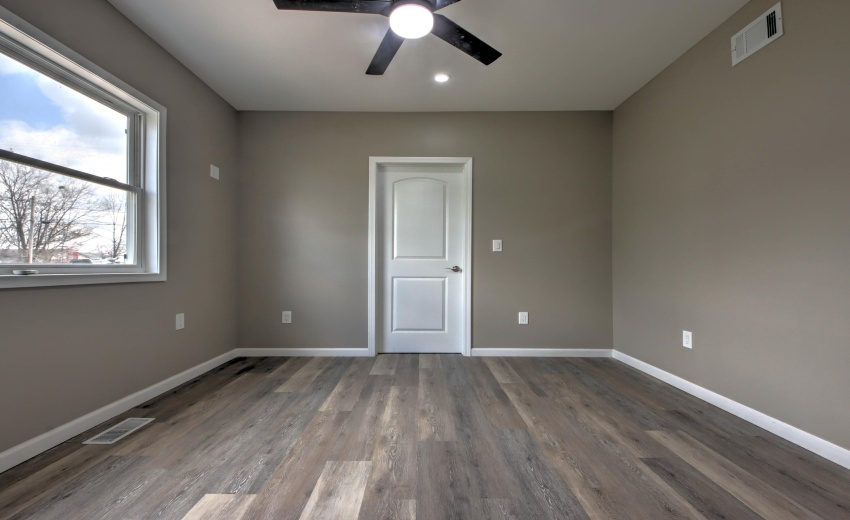 IMG_9055_56_57_58_59_60Interior 3