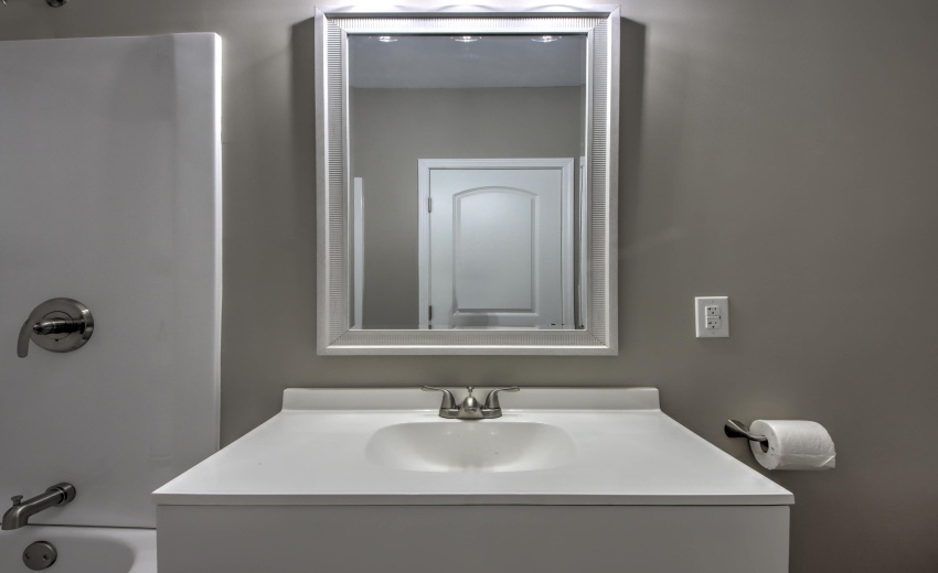 IMG_9079_80_81_82_83_84Interior 3